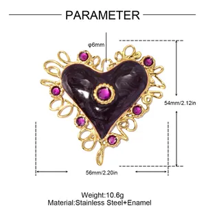 Detailed specification view of a vintage heart pendant with dimensions and weight