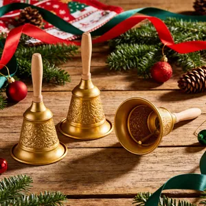 Clochettes à main dorées en métal avec manche en bois pour décoration Noël