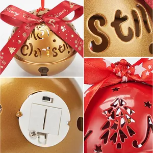 Campanelle di Natale luminose oro e rosse con nastro decorativo per l'albero festivo