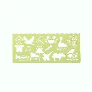 Pochoir de dessin animé vert clair en plastique pour enfants avec divers motifs creux