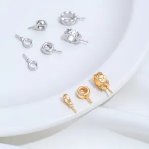 Detailopname van 14K vergulde parelhangerkapjes voor DIY-sieraden maken projecten