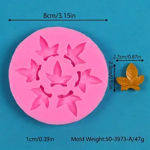 Vue détaillée du moule en silicone feuille d'érable avec les dimensions et le poids
