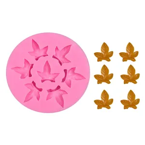Moule en silicone rose pour feuilles d'érable avec décorations en pâte à sucre