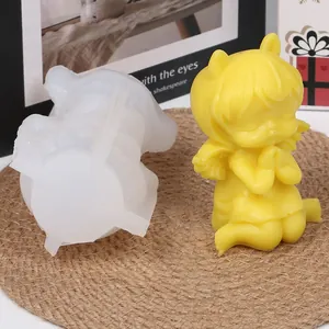 Detailansicht einer Silikonform für Zeichentrickmädchen zur DIY-Herstellung von Duftkerzen