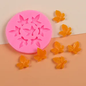 Moule en silicone feuille d'érable pour décorations de gâteaux et chocolats.