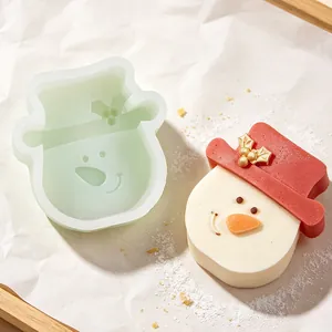 Schneemann Silikonform für DIY Weihnachtsseifen und handgemachte Kerzen Detailansicht