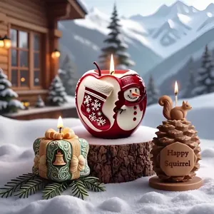 Dekorative Weihnachtskerzen-Set mit Apfel-Schneemann- und Eichhörnchen-Zapfenformen