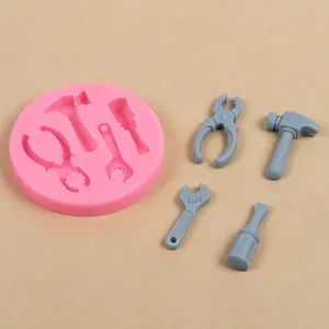 Moule en silicone détaillé avec formes d'outils pour fondant, chocolat et argile DIY