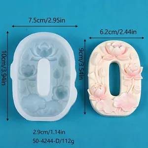 Detaillierte Maße der Lotus-Silikonform Nummer 0 und des fertigen Kerzenprodukts.
