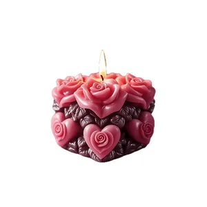 Bougie parfumée élégante en forme de rose et de cœur rose et bordeaux pour décor romantique