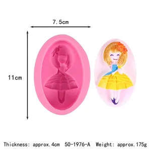 Moule en silicone relief fille de dessin animé DIY pour bougies parfumées et savons