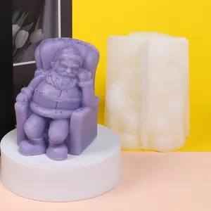 Detailansicht der Silikonform eines schlafenden Weihnachtsmanns für DIY-Kerzen und Gips