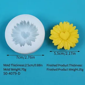 Detailansicht der Herz-Gänseblümchen-Silikonform mit Maßen und Gewichtsinformationen