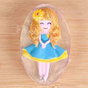 Relief détaillé d'une figurine de fille de dessin animé pour la fabrication de bougies DIY