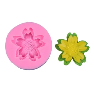 Moule en silicone tournesol et artisanat floral fini en détail