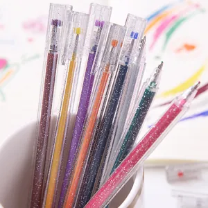 Set mit kreativen mehrfarbigen Perlglanz-Glitzer-Gelschreibern für DIY-Journaling und Kritzeln