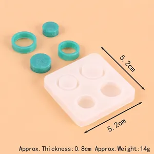 Vista dettagliata dello stampo in silicone per anelli con dimensioni di 5,2 cm e spessore