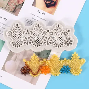 Dettaglio stampo in silicone pizzo floreale vintage per decorazioni torte in fondente
