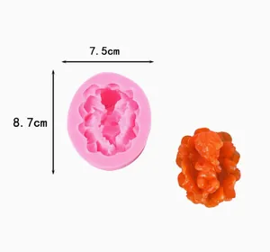Detailed view showing 8.7x7.5cm dimensions of baby fondant silicone mold.