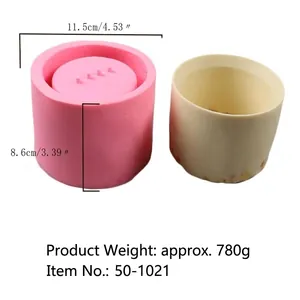 Vue détaillée du moule en silicone cylindrique avec dimensions 11,5 cm par 8,6 cm
