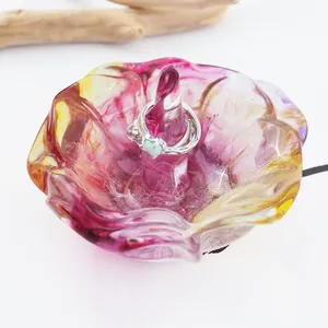 Piatto per gioielli in resina floreale con supporto per anelli per esposizione decorativa