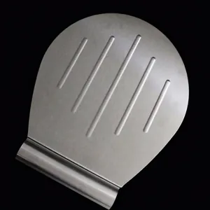 Durable stainless steel cake lifter transfer tool with non-slip ridges and handle