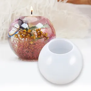 Kugelförmige Silikonform für DIY-Harz-Kerzenständer mit dekorativen Trockenblumen