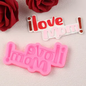 Λεπτομέρεια καλουπιού σιλικόνης 'I love Mom!' με δείγμα για διακόσμηση κέικ DIY