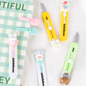 Ensemble de mini-cutters de dessin animé mignons pour le déballage et le scrapbooking