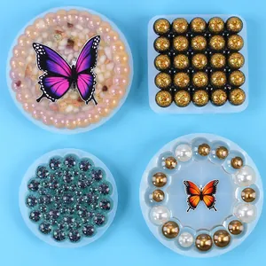 Variété de moules à dessous de verre en silicone avec des remplissages en résine