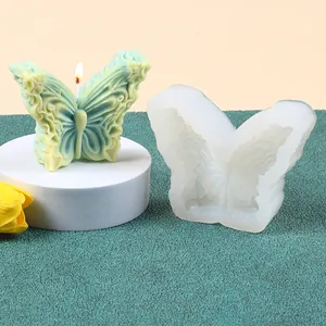Vista detallada del molde de silicona de mariposa para velas aromáticas y jabones DIY