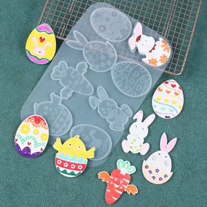 Vista dettagliata dello stampo in silicone a forma di coniglio e uovo di Pasqua