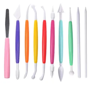Set completo di 10 strumenti colorati per modellare torte in pasta di zucchero
