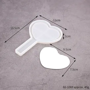 Moule en silicone en forme de cœur pour résine avec miroir et dimensions précises