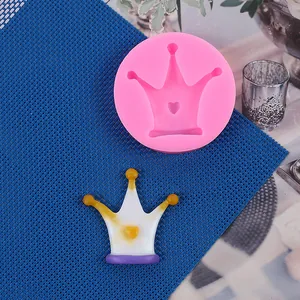 Stampo in silicone a corona rosa per decorazioni di torte in fondente e cioccolato