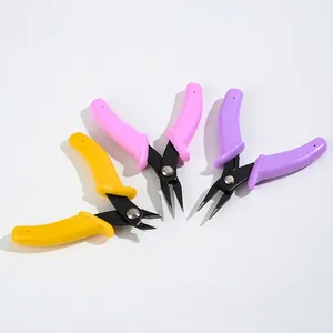 Lot de trois pinces à bijoux colorées pour la création de bijoux DIY et le perlage