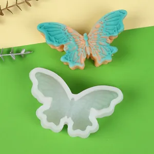 Molde de silicona detallado con forma de mariposa para jabones y velas aromáticas DIY