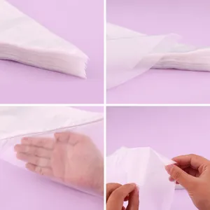 Vista detallada de mangas pasteleras desechables de PE con textura antideslizante