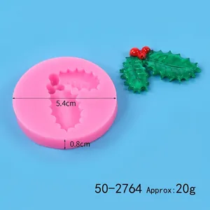 Detailed view of holly leaf silicone mold with dimensions 5.4cm and weight 20g