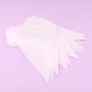 Professional disposable thickened PE piping bags set for cream and pastry decoration.