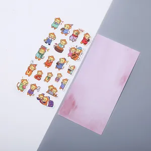 Vista detallada de lindas pegatinas washi de monos para álbumes de recortes y agendas