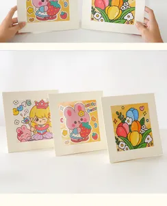 Vista dettagliata di kit per pittura a diamante fai-da-te per bambini con motivi carini