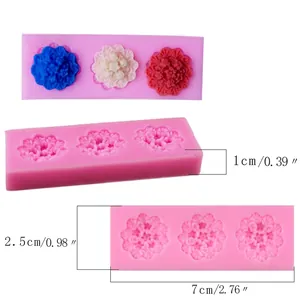 Moule à fleurs en silicone : 7 x 2,5 x 1 cm pour le fondant et le chocolat.