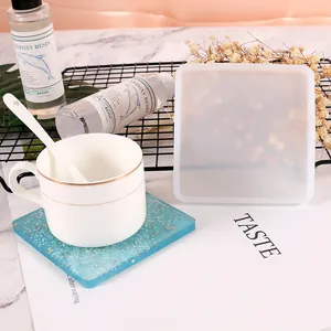 Moule en silicone carré pour dessous de verre en résine époxy DIY avec échantillon