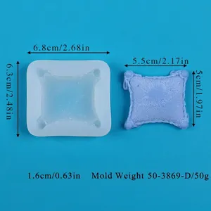 Primo piano dello stampo in silicone a cuscino con dimensioni per pasticceria