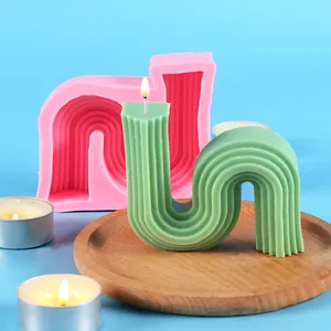 Geometrische S-förmige Silikonform für DIY-Aromatherapie-Kerzen, Seifen und Gipsarbeiten