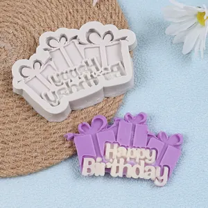 Nahaufnahme der Happy Birthday Silikonform für Fondant-Kuchen und Schokoladendeko