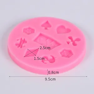 Detaillierte Maßangaben für die rosa Poker-Silikonform für Fondant und Schokolade