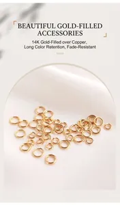 Vue macro détaillée d'anneaux de jonction ouverts en or 14 carats pour bijoux DIY