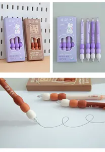 Dettaglio di penne gel ad asciugatura rapida con impugnature ergonomiche morbide, set da 4.